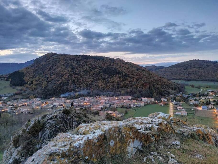 Gite L'Enclos O Rendez-Vous Roquefeuil-Pays De Sault- Avec Jardin Zewnętrze zdjęcie