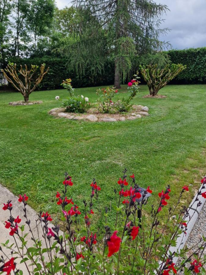 Gite L'Enclos O Rendez-Vous Roquefeuil-Pays De Sault- Avec Jardin Zewnętrze zdjęcie